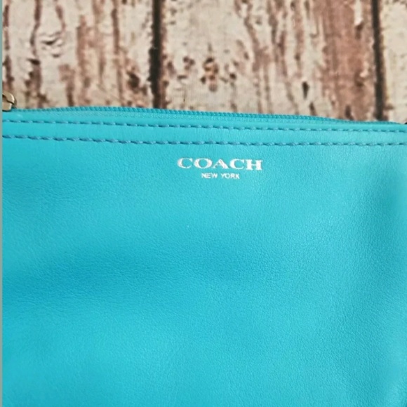 *sold*Coach Legacy Wristlet Robin Blue - Picture 3 of 4